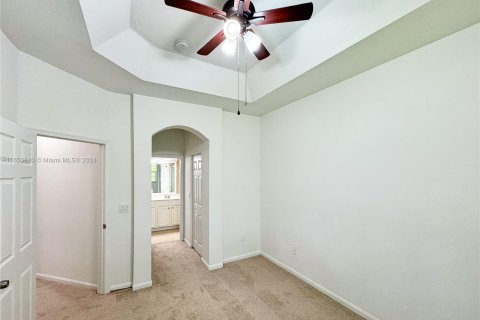 Townhouse in Homestead, Florida 4 bedrooms, 147.9 sq.m. № 1358566 - photo 20