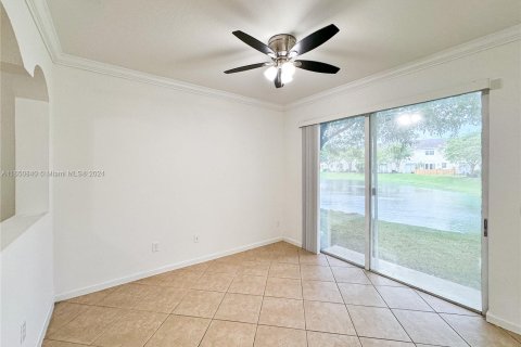 Townhouse in Homestead, Florida 4 bedrooms, 147.9 sq.m. № 1358566 - photo 8