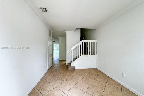 Townhouse in Homestead, Florida 4 bedrooms, 147.9 sq.m. № 1358566 - photo 17