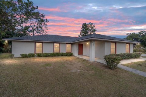 Villa ou maison à vendre à Ocala, Floride: 3 chambres, 159.88 m2 № 1424643 - photo 1