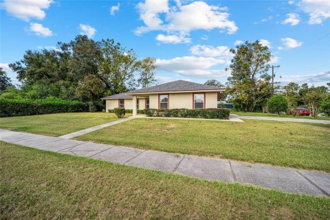 Villa ou maison à vendre à Ocala, Floride: 3 chambres, 159.88 m2 № 1424643 - photo 2