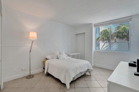 Condo in Miami Beach, Florida, 2 bedrooms  № 1099484 - photo 20