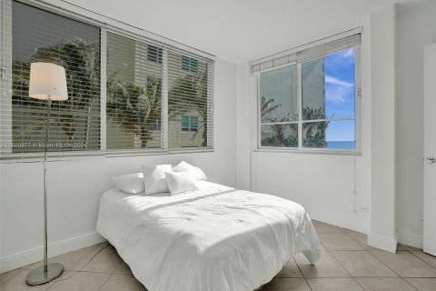 Condo in Miami Beach, Florida, 2 bedrooms  № 1099484 - photo 13