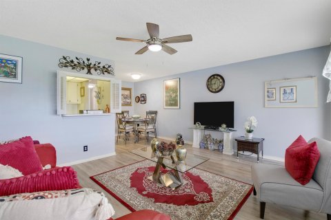 Condo in West Palm Beach, Florida, 1 bedroom  № 1098661 - photo 24