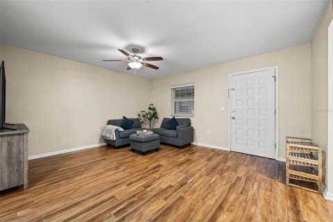 Copropriété à vendre à Cape Coral, Floride: 1 chambre, 88.63 m2 № 1339347 - photo 10