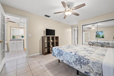 Condo in Cape Coral, Florida, 1 bedroom  № 1339347 - photo 22