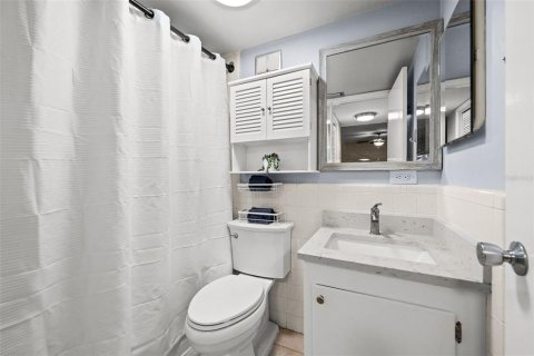 Copropriété à vendre à Cape Coral, Floride: 1 chambre, 88.63 m2 № 1339347 - photo 26