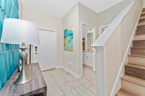 Townhouse in STOREY LAKE in Kissimmee, Florida 4 bedrooms, 177.81 sq.m. № 934793 - photo 4