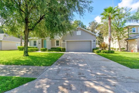 Villa ou maison à vendre à DeLand, Floride: 3 chambres, 181.9 m2 № 1400956 - photo 2