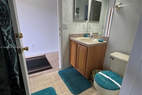 Condominio en venta en Davenport, Florida, 3 dormitorios, 138.61 m2 № 1177853 - foto 9