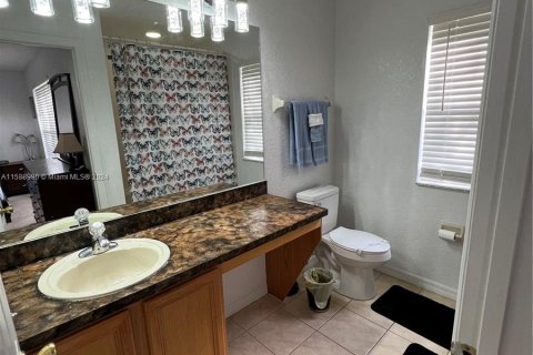 Condominio en venta en Davenport, Florida, 3 dormitorios, 138.61 m2 № 1177853 - foto 12