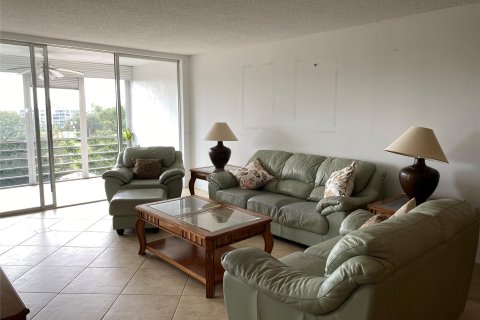 Copropriété à vendre à Pompano Beach, Floride: 2 chambres, 102.19 m2 № 1017067 - photo 18