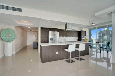 Condo in Sunny Isles Beach, Florida, 3 bedrooms  № 1329996 - photo 3