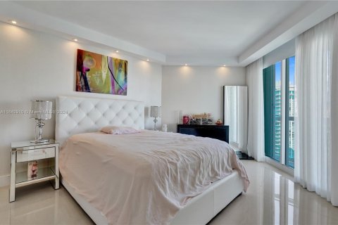 Condo in Sunny Isles Beach, Florida, 3 bedrooms  № 1329996 - photo 23