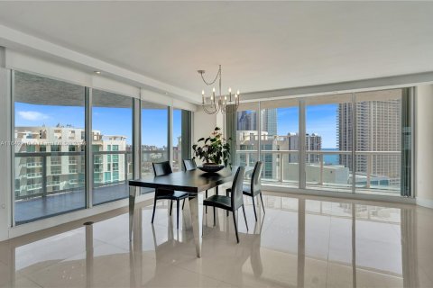 Condo in Sunny Isles Beach, Florida, 3 bedrooms  № 1329996 - photo 8