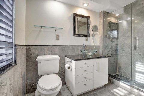 Casa en venta en Hollywood, Florida, 3 dormitorios, 230.12 m2 № 1330041 - foto 12