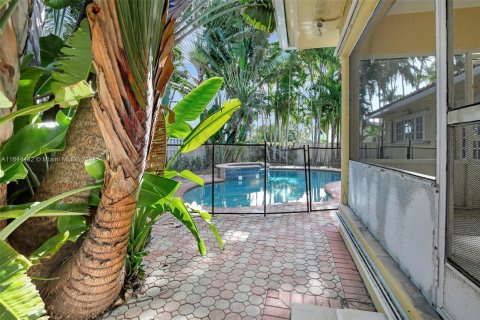 Casa en venta en Hollywood, Florida, 3 dormitorios, 230.12 m2 № 1330041 - foto 20