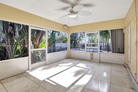 Casa en venta en Hollywood, Florida, 3 dormitorios, 230.12 m2 № 1330041 - foto 16