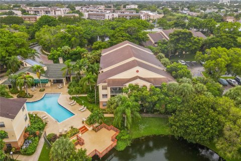 Condo in Sunrise, Florida, 1 bedroom  № 1398354 - photo 19