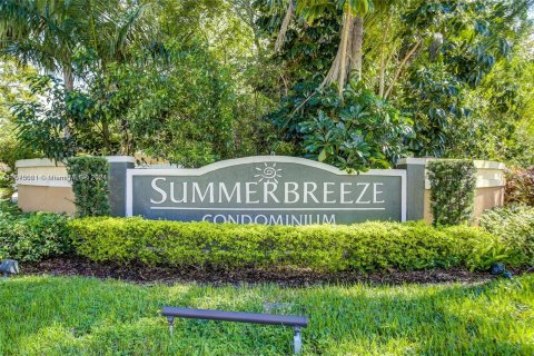 Condo in Sunrise, Florida, 1 bedroom  № 1398354 - photo 18