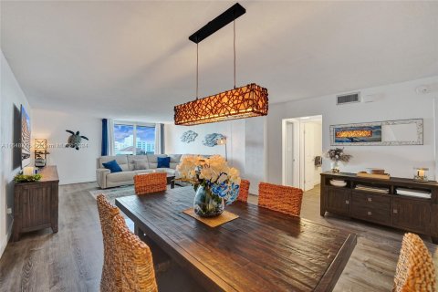 Copropriété à vendre à Hollywood, Floride: 1 chambre, 97.55 m2 № 1333518 - photo 10