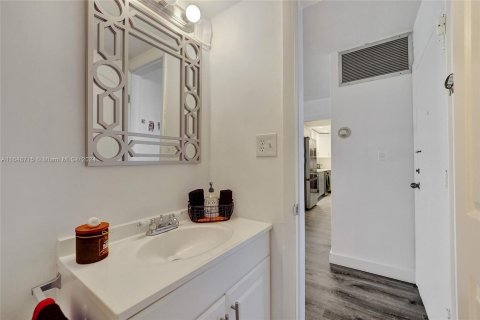 Copropriété à vendre à Hollywood, Floride: 1 chambre, 97.55 m2 № 1333518 - photo 23