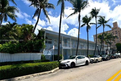 Copropriété à vendre à Miami Beach, Floride: 37.16 m2 № 1289028 - photo 1