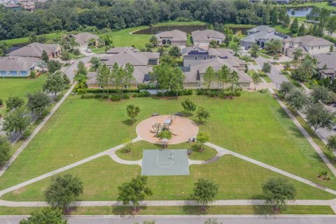 Villa ou maison à vendre à Wesley Chapel, Floride: 4 chambres, 233.46 m2 № 1308001 - photo 12