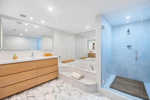 Copropriété à vendre à Miami Beach, Floride: 2 chambres, 133.78 m2 № 1345671 - photo 6