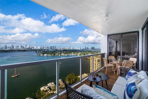 Copropriété à vendre à Miami Beach, Floride: 2 chambres, 133.78 m2 № 1345671 - photo 12