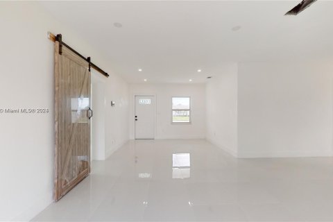 Casa en venta en Miami, Florida, 4 dormitorios, 106.28 m2 № 1345586 - foto 2