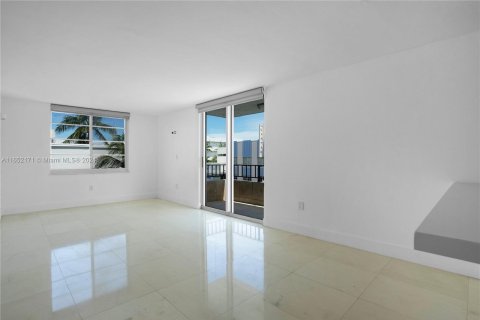 Copropriété à vendre à Miami Beach, Floride: 1 chambre, 66.89 m2 № 1345672 - photo 6