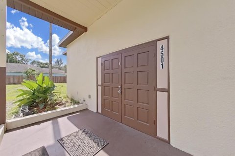 Immobilier commercial à vendre à Tampa, Floride: 159.79 m2 № 1317886 - photo 9