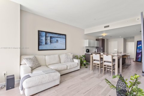 Copropriété à vendre à Miami, Floride: 2 chambres, 106.19 m2 № 1272512 - photo 14