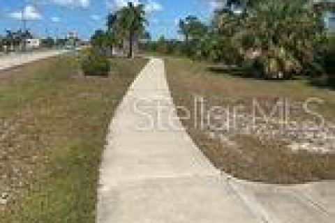 Terreno en venta en Port Charlotte, Florida № 820152 - foto 21