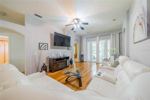 Casa en venta en Tampa, Florida, 4 dormitorios, 195.84 m2 № 1387087 - foto 18