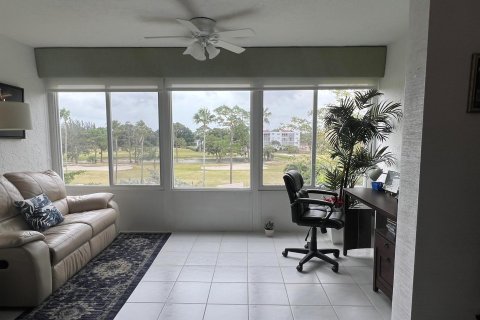 Condo in Lake Worth, Florida, 2 bedrooms  № 945622 - photo 7