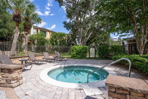 Condo in Tampa, Florida, 1 bedroom  № 1351550 - photo 16