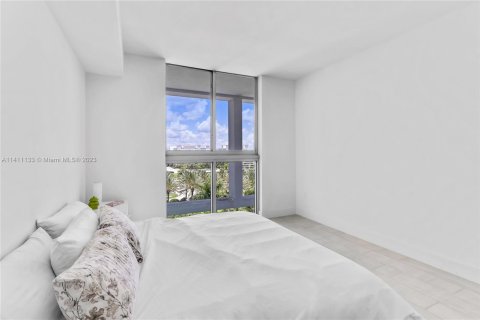 Condominio en venta en Sunrise, Florida, 2 dormitorios, 131.92 m2 № 630643 - foto 10