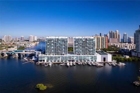 Condominio en venta en Sunny Isles Beach, Florida, 4 dormitorios, 286.88 m2 № 1355046 - foto 26