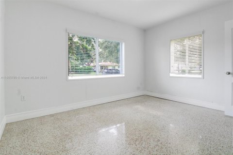 Casa en venta en Miami, Florida, 3 dormitorios, 92.9 m2 № 1355086 - foto 10