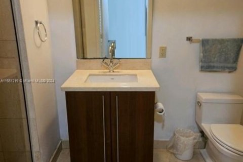 Condominio en venta en Miami, Florida, 1 dormitorio, 64.38 m2 № 1333333 - foto 8