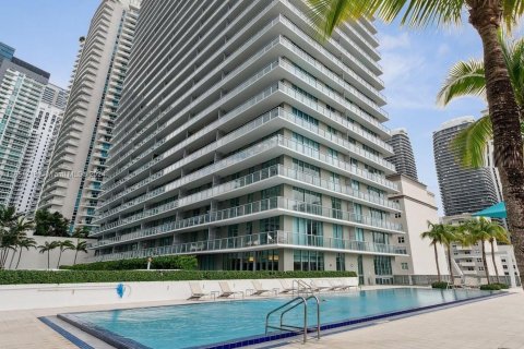 Condominio en venta en Miami, Florida, 1 dormitorio, 64.38 m2 № 1333333 - foto 14