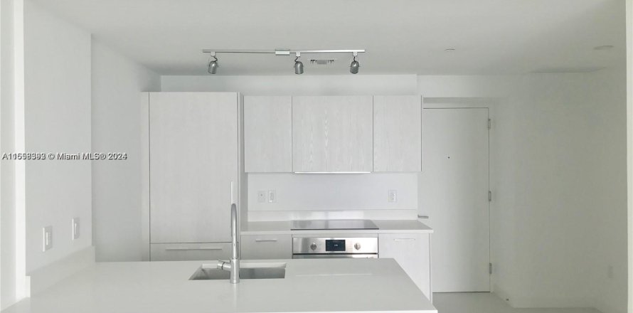 Condo in Miami, Florida, 1 bedroom  № 1360740