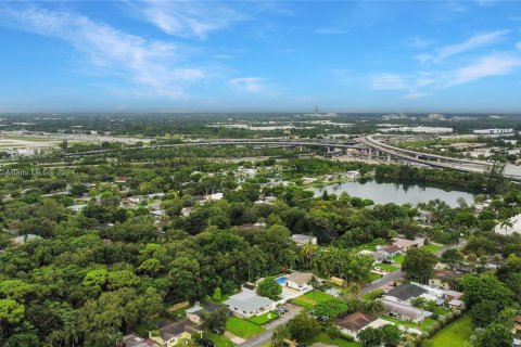 House in Fort Lauderdale, Florida 3 bedrooms, 152.92 sq.m. № 1360414 - photo 21