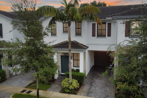 Villa ou maison à vendre à Fort Lauderdale, Floride: 3 chambres, 152.92 m2 № 1360414 - photo 1