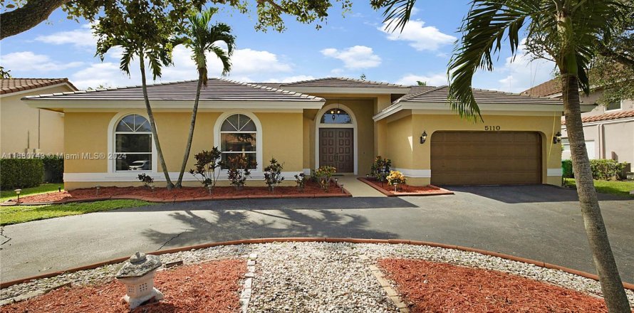 Casa en Coral Springs, Florida 4 dormitorios, 257.9 m2 № 1412226