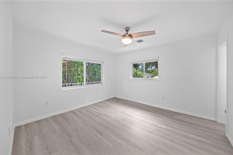 Casa en venta en Tavernier, Florida, 5 dormitorios № 1094705 - foto 21