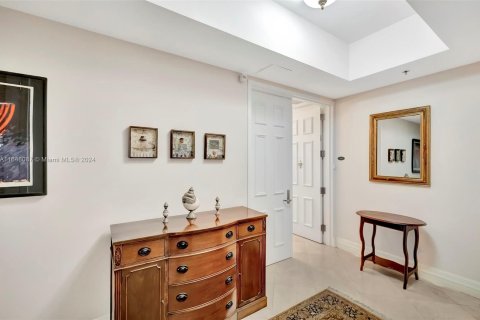 Condominio en venta en Coral Gables, Florida, 3 dormitorios, 181.35 m2 № 1332629 - foto 16