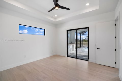 Casa en venta en Cape Coral, Florida, 4 dormitorios, 186.64 m2 № 1000198 - foto 16